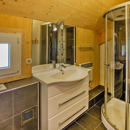 Chalets Klippitz Bad St- Leonhard - Okt07005-fyb * Klippitztorl
